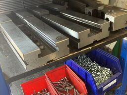 Mazak VTC-200C