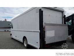 Sonstige/Other Frightliner, Step Van, Foodtruck
