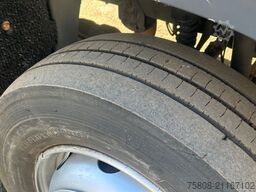 MERCEDES-BENZ Atego 1224 Kipper Kran Hiab XS 077 AHK Klima