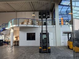 Jungheinrich EFG 320 / Kabine / 2195 Std.