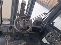 Linde H 30 Diesel Triplex Zinkenverstellgerät