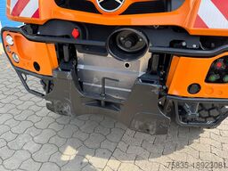 Mercedes-Benz Unimog U 427