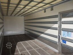 MERCEDES-BENZ 1827 L Actros Koffer 7,3m/LBW/Seitentür/AHK/Klim