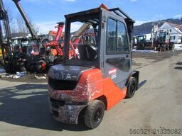 Toyota 8FDF25 - Triplex 4,7m -Seitenschieber mit Zinkenve