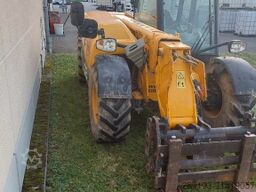 JCB 525-60