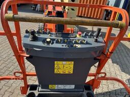 JLG E450AJ