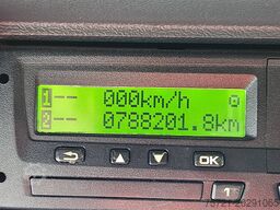 SCANIA P320 6X2*4 LAMBERET LIFT