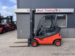 LINDE H18T-03 triplo 545 freelift sideshift 2002 6800uur LPG