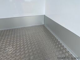 Maxus DELIVER 9 Kühlkastenwagen MY 24 Fahrt- und St