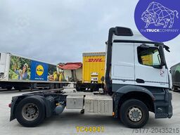 Mercedes-Benz Arocs 1943