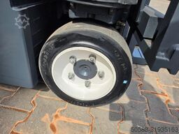 Combilift CBE3000 - TRIPLEX