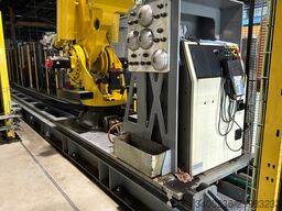 Fanuc M-900iB/700
