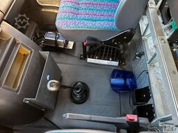 MERCEDES-BENZ 711 D 4x2 Feuerwehr