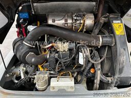 LIEBHERR L506C Schaufel/Palettengabel