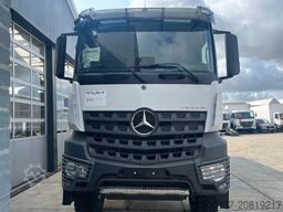 Mercedes-Benz Arocs 3340 A 6x6 Cargo Truck