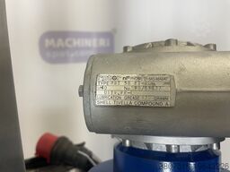 Heatable mixing tank 