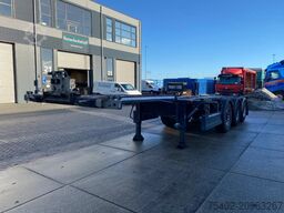 Renders Euro 800 3DFCST 45FT / 1x Lift Axle / 2x Extend...