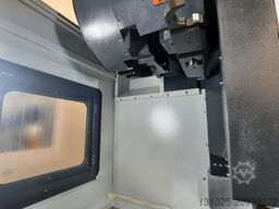 LEADWELL Mill V-32AF