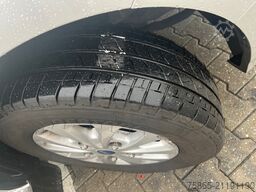 Ford Transit Custom 320 / 2.0 TDCI / L2H1 Limited / ...