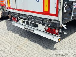 Schmitz Cargobull Curtainsider Mega Getränke