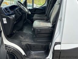 IVECO 35C18V Daily Servicewagen Sortimo