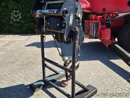 Manitou MRT 3050+ (5t winch + platform)