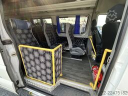 Mercedes-Benz Sprinter 519