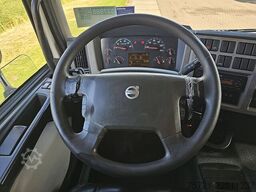VOLVO FE 280.18 2T LIFT BOX 5.52 M