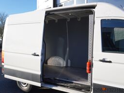 Volkswagen Crafter 2.0 TDI 140PK L3H3 EURO 6 - Airco - Nav...
