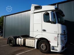 Mercedes-Benz Actros 1942 tractor unit