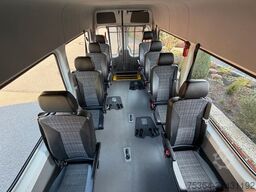 MERCEDES-BENZ Sprinter 314 BlueTEC 9Sitze Motor baut Druck auf