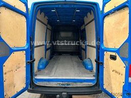 VOLKSWAGEN Crafter Kastenwagen 4Motion