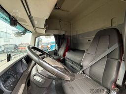 VOLVO FH 510 8x4 Holztransporter Kran PENZ *Anhänger