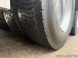 VOLVO FH 510 8x4 Holztransporter Kran PENZ *Anhänger