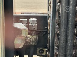 LINDE H25T-02 Triplo 550 freelift sideshift 4e functie 2015 9100uur LPG