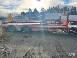 Broshuis crane semi.