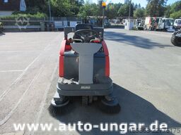 Hako Jonas 980VH Benzin Parkplatzkehrmaschine