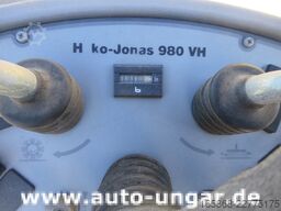 Hako Jonas 980VH Benzin Parkplatzkehrmaschine