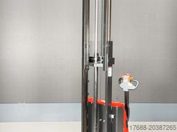 Heli CDD12 - 1.2t - 2.500 mm Hub - Garantie