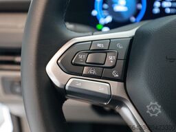 VW T7 Transporter Kastenwagen mit L-Trennwand AHK P