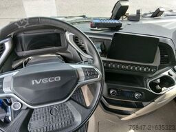 Iveco X-Way AS 28 X 58 YPS ON Hyva Titan 20-57