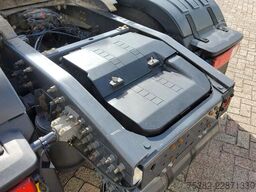 Renault T460 6x2 PUSHER 54-BLB-9 - GESTUURD & HEFBAAR -...