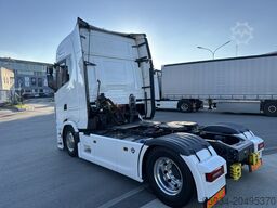 SCANIA 660S V8 FULL PNEUMATIC 2+2