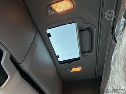 SCANIA 660S V8 FULL PNEUMATIC 2+2