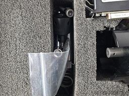 Instron UK1485