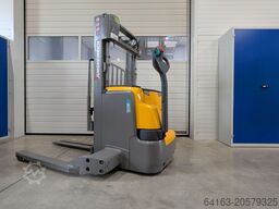 Jungheinrich EJC 214b