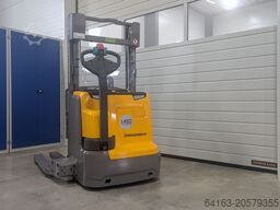 Jungheinrich EJC 212b neuwertig