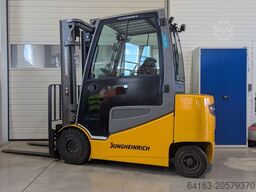 Jungheinrich EFG 425s neuwertige Batterie