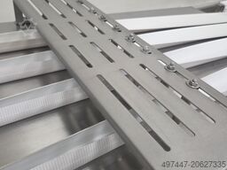 Rademaker midrange croissant machine + V moulder