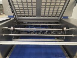 Rademaker midrange croissant machine + V moulder